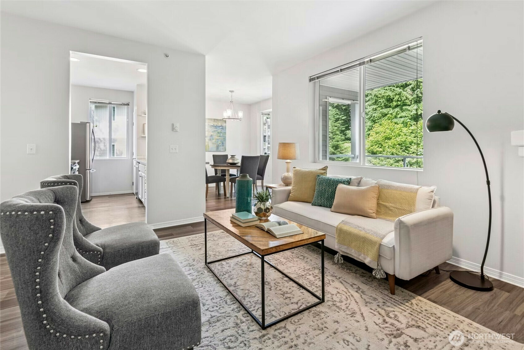 Property Photo: 3006 SE 8th Street 2120 WA 98058