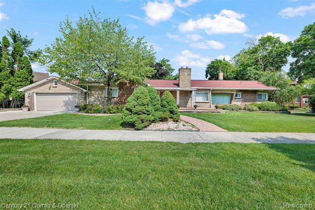 Property Photo: 7561 Esper Boulevard MI 48126