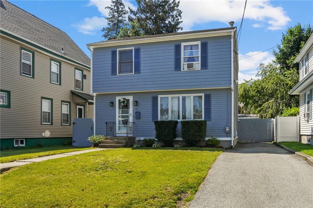 Property Photo:  66 Chestnut Avenue  RI 02910 
