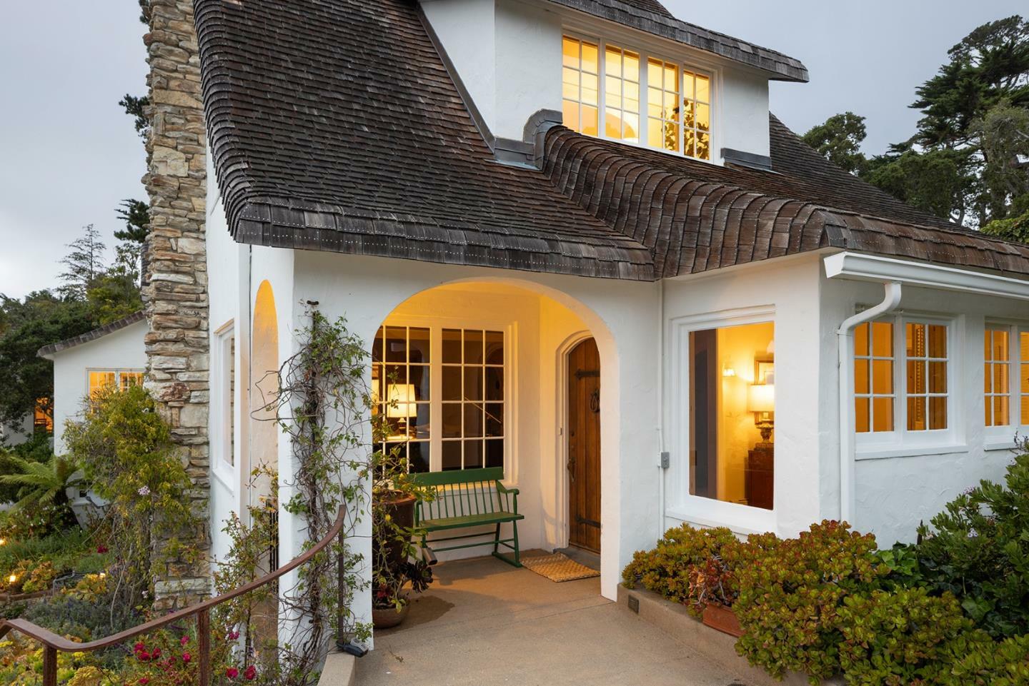 Property Photo: 110 Pine Way CA 93923