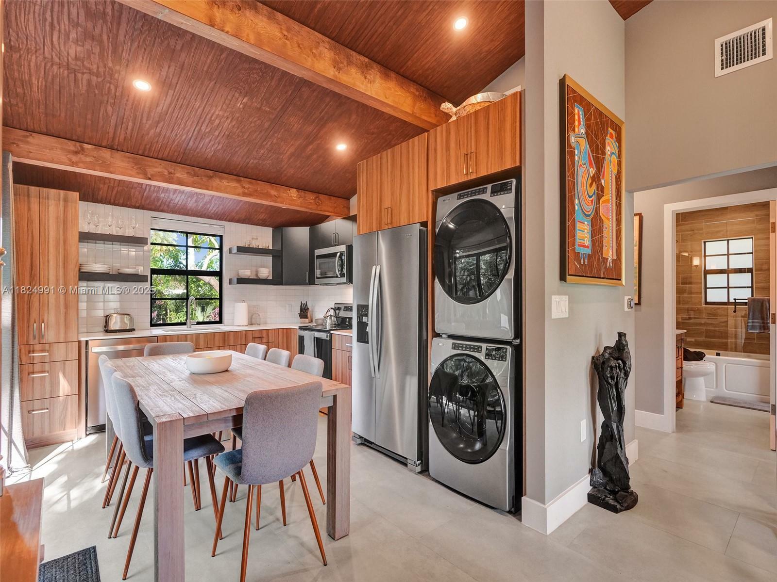 Property Photo: 6401 SW 42nd Ter FL 33155
