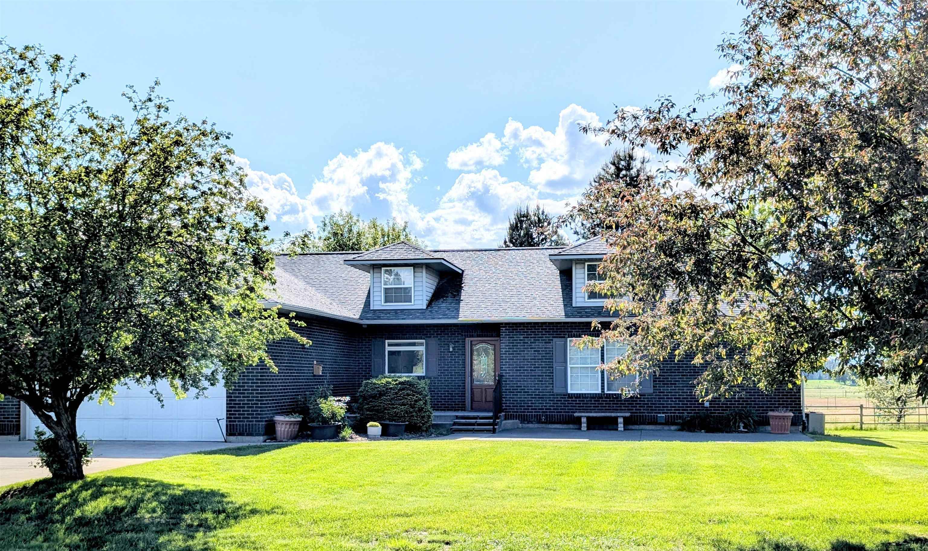 Property Photo: 40425 - A N Sherman Rd WA 99006