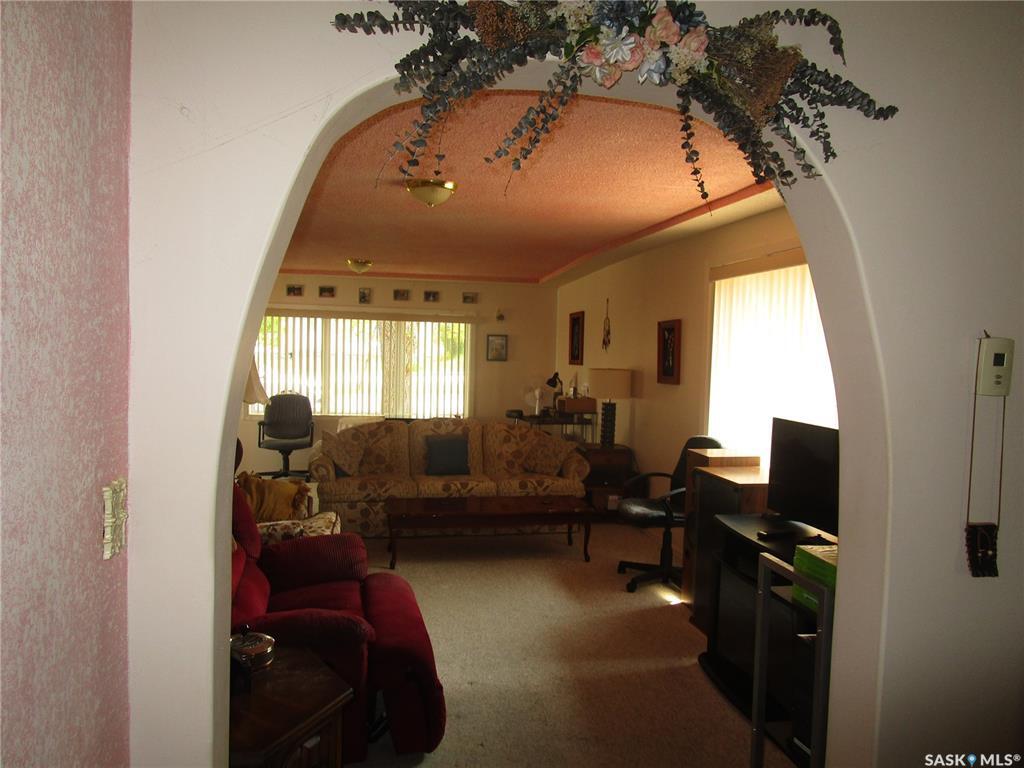 Property Photo: 120 2nd Street E SK S0H 2K0