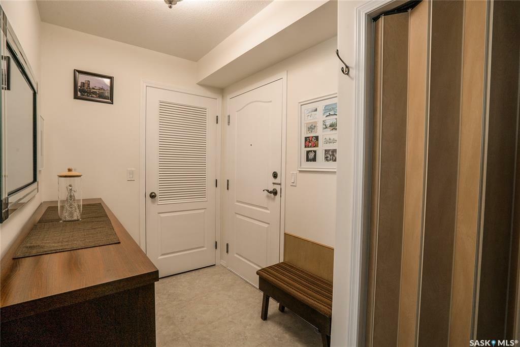 Property Photo: 1622 Acadia Drive 405 SK S7H 5H7