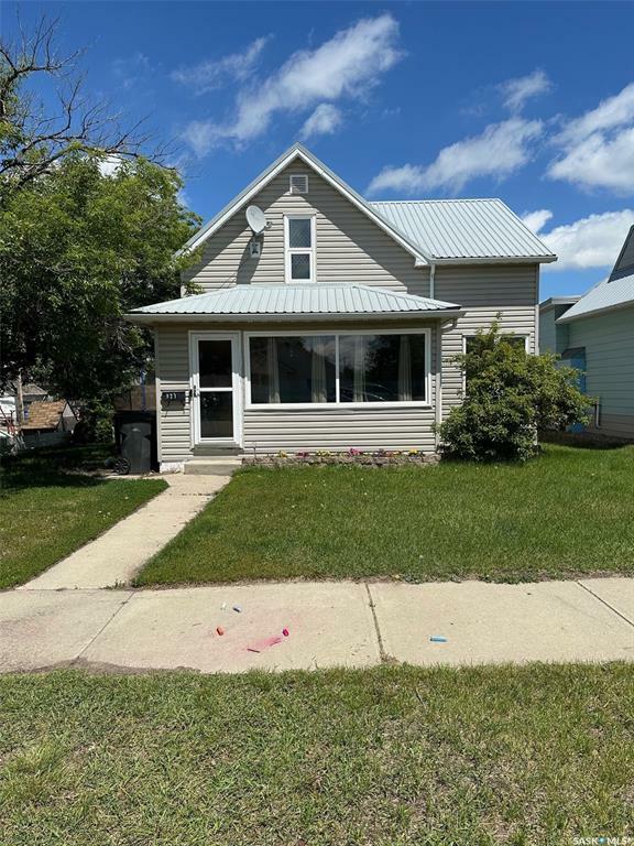 921 3rd Street  Estevan SK S4A 0R2 photo