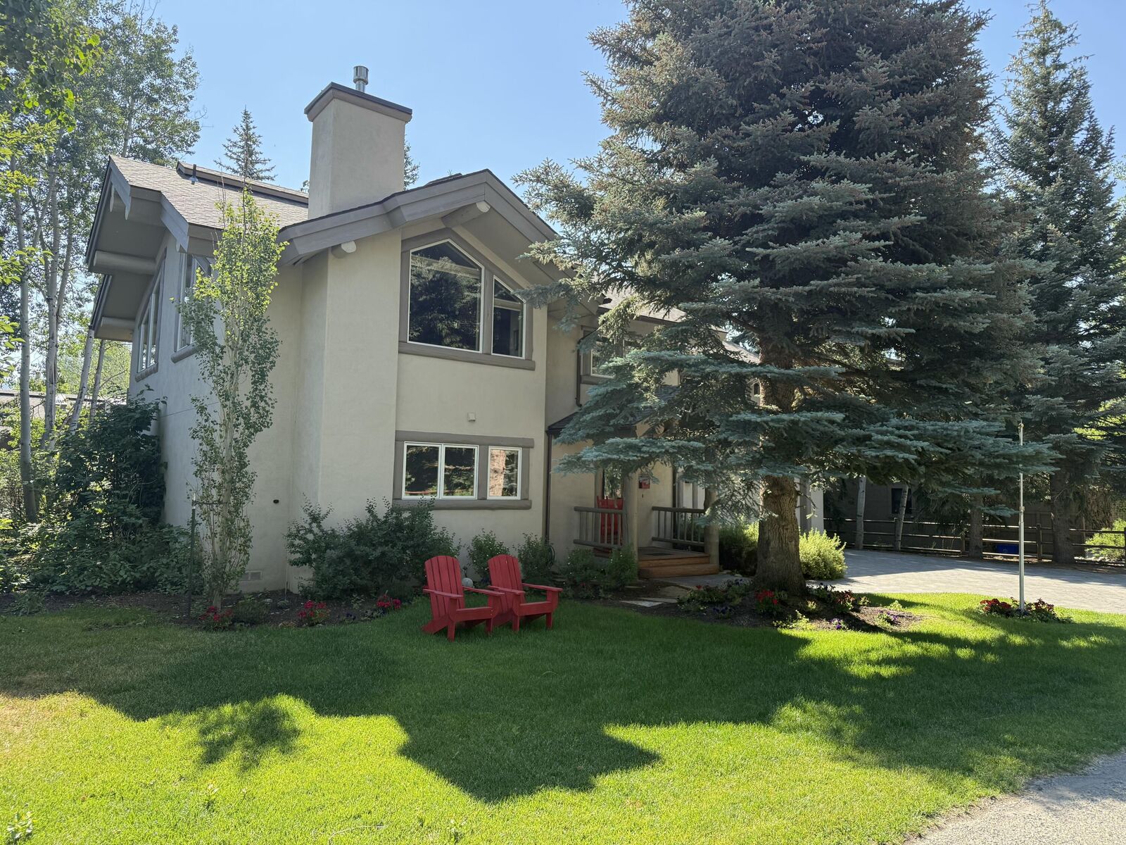 Property Photo:  615 Wood River Dr  ID 83340 