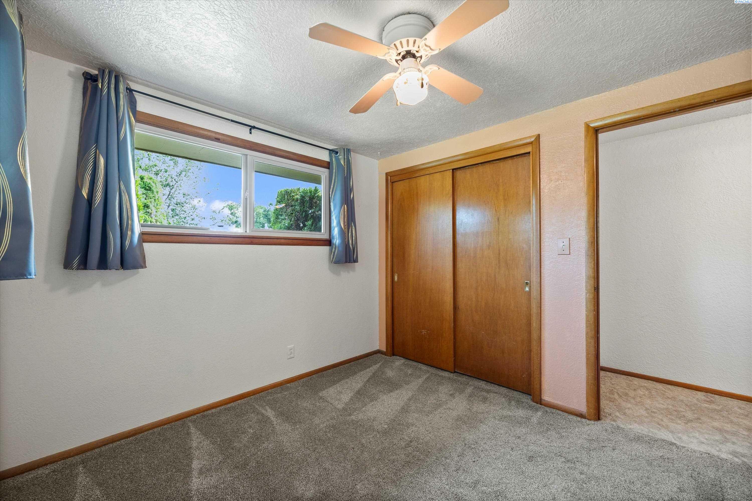 Property Photo: 508 W Concord Ave WA 98930