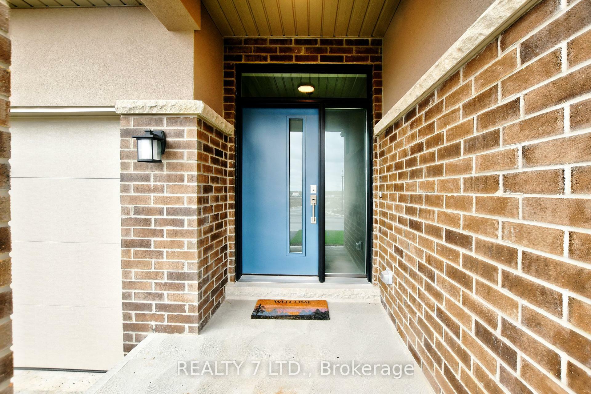 Property Photo: 566 Old Course Trail ON L3B 6G8