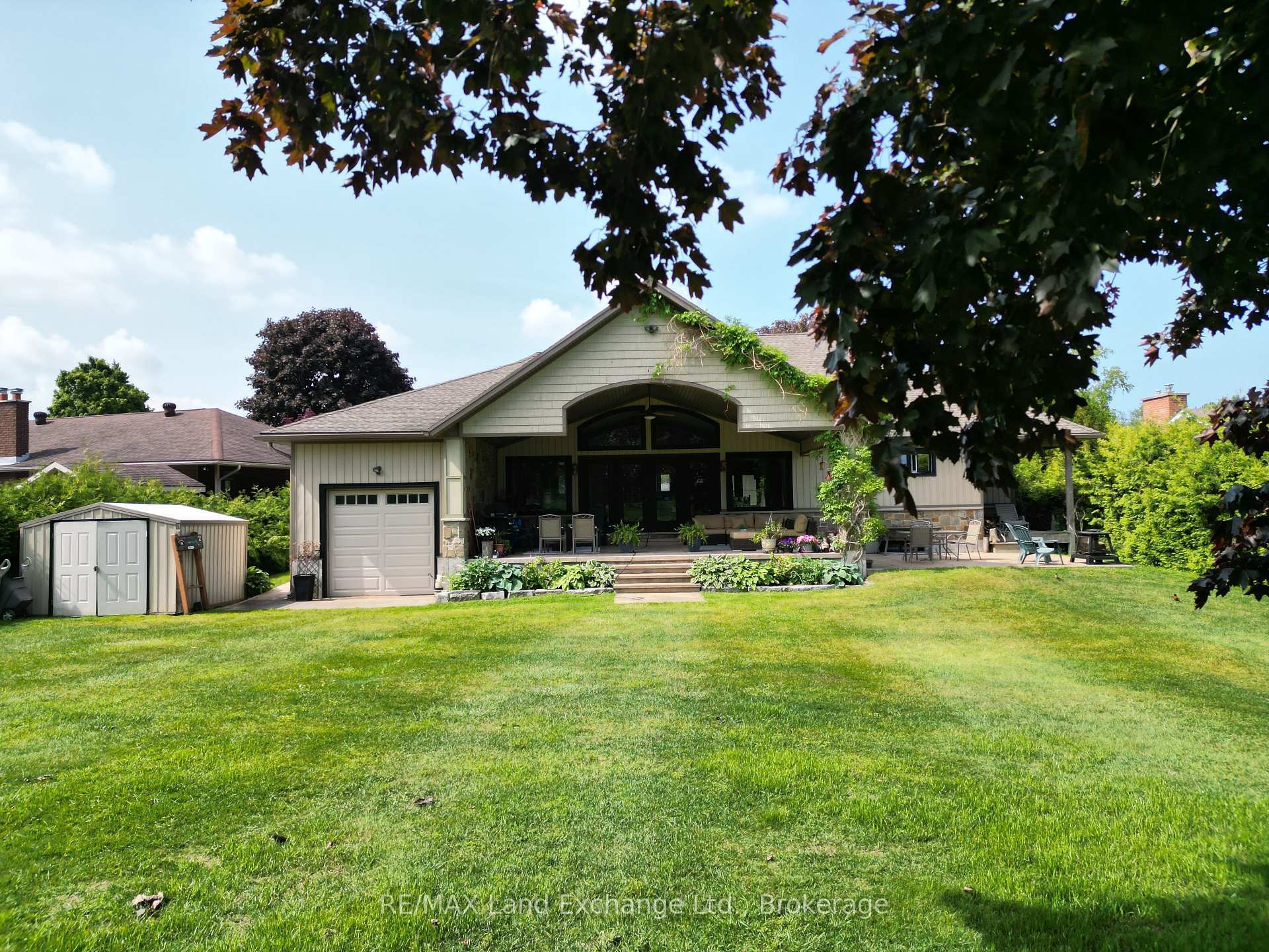 Property Photo: 203 Campbell Crescent ON N2Z 1B9