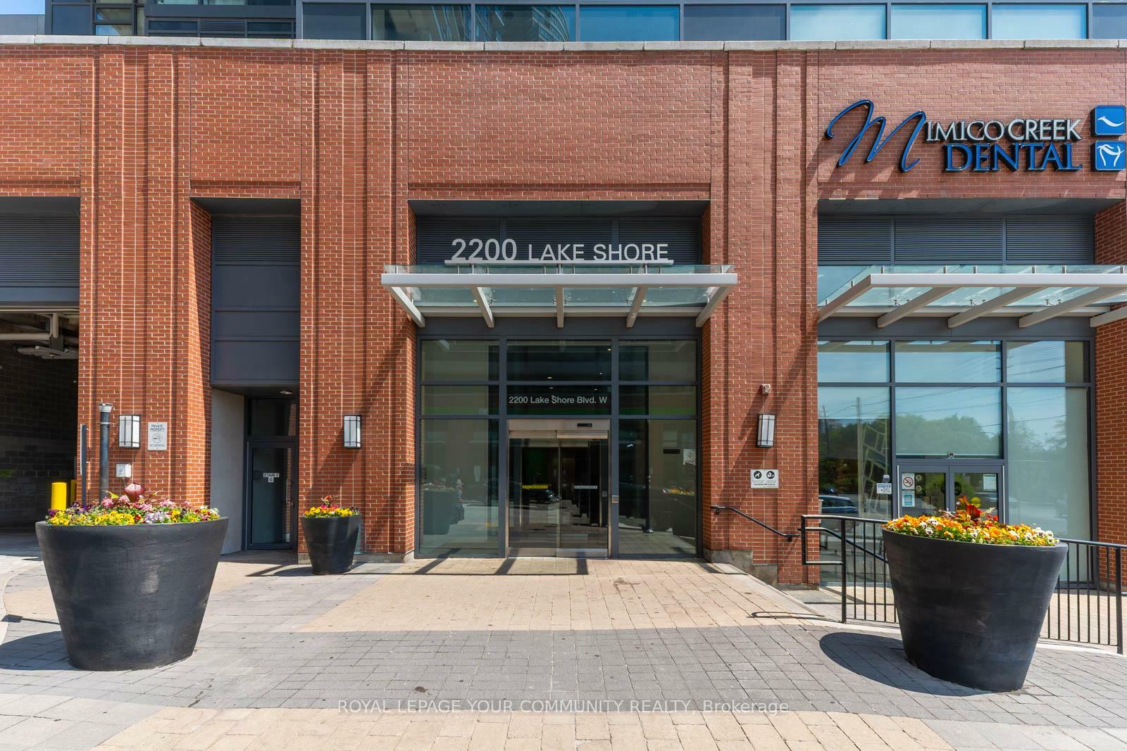 Property Photo: 2200 Lakeshore Boulevard W 3506 ON M8V 1A4