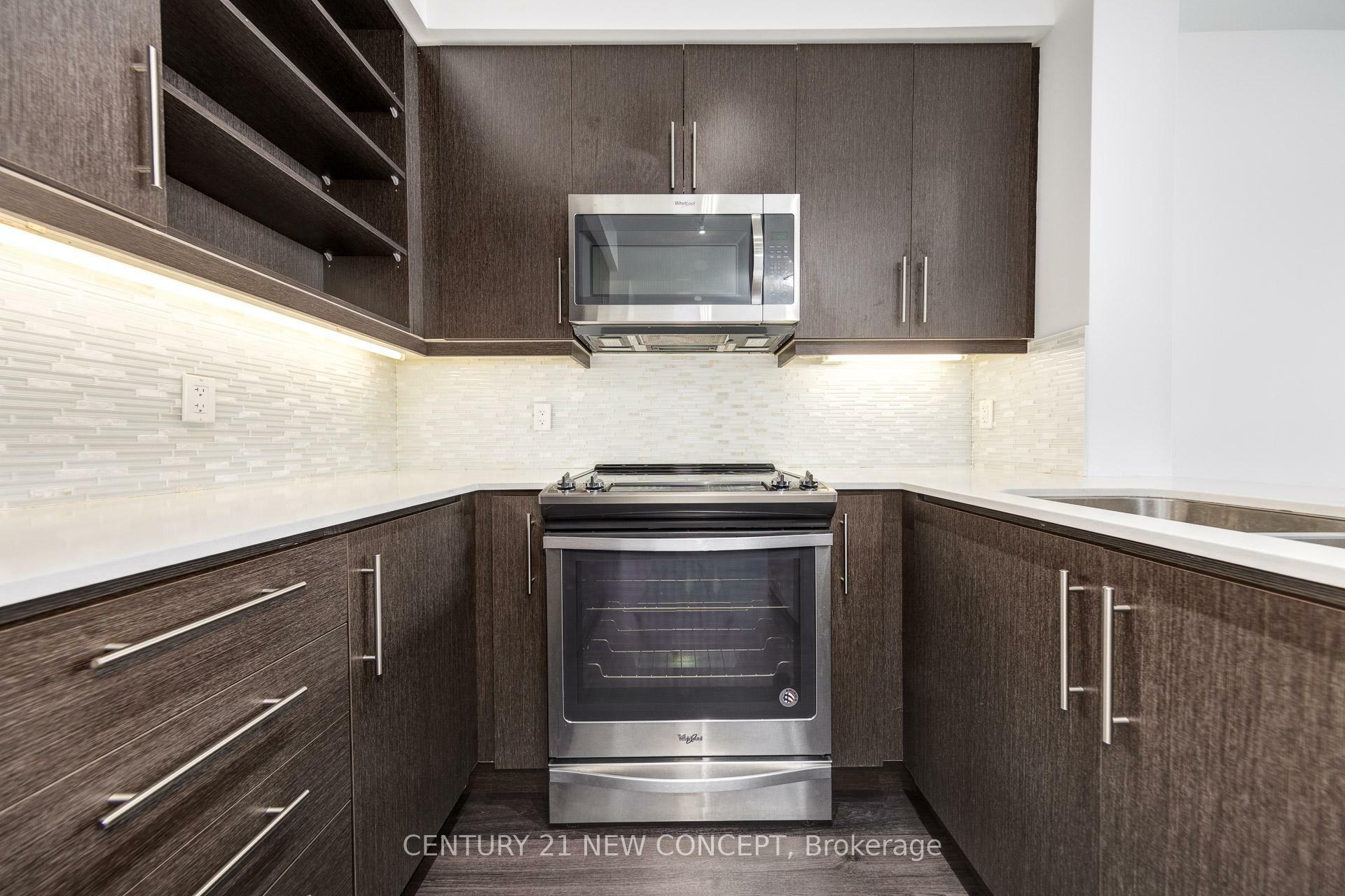 Property Photo: 65 Oneida Crescent Ph10 ON L4B 4T9