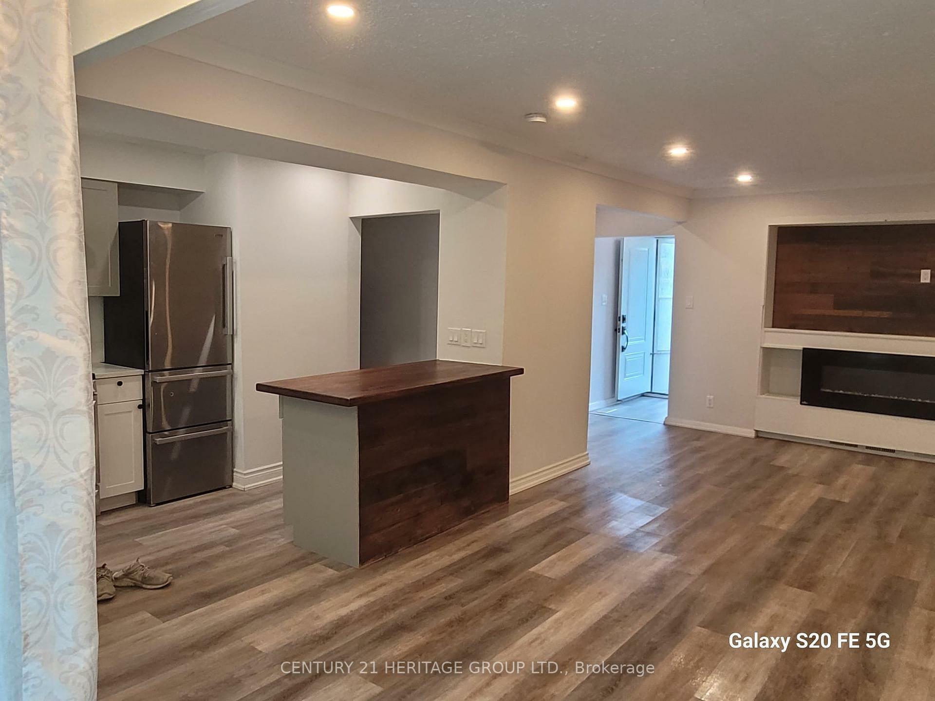 Photo de la propriété: 408 Osiris Drive ON L4C 2P9