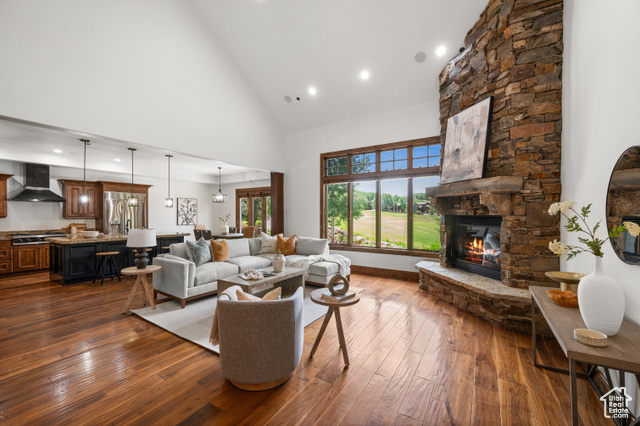 Property Photo: 8861 Jeremy Point Ct UT 84098
