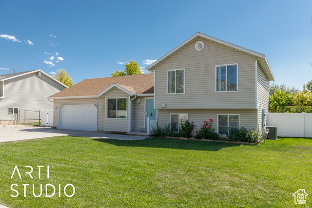 Property Photo: 221 E Brookmeadow Dr UT 84404
