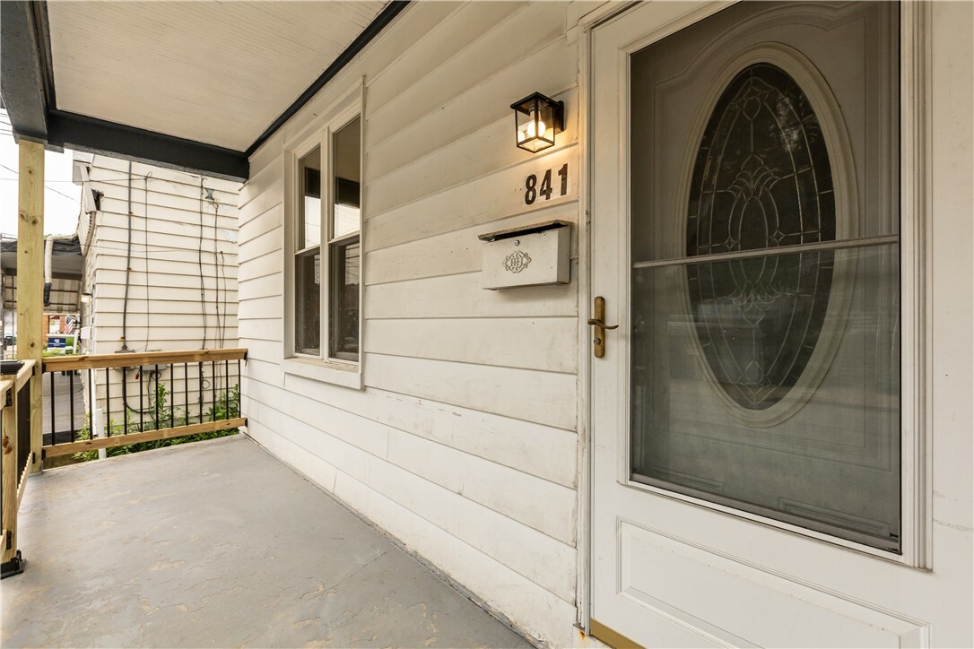 Property Photo:  841 Stanton Ave  PA 15209 