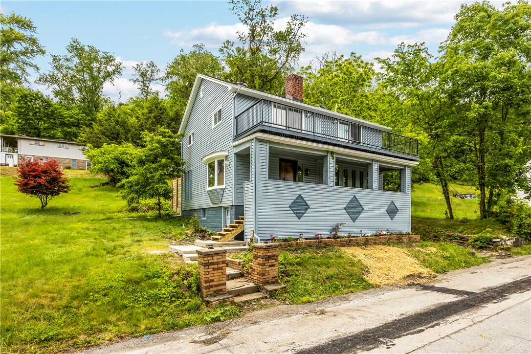 Property Photo: 2513 Grove Rd PA 15129