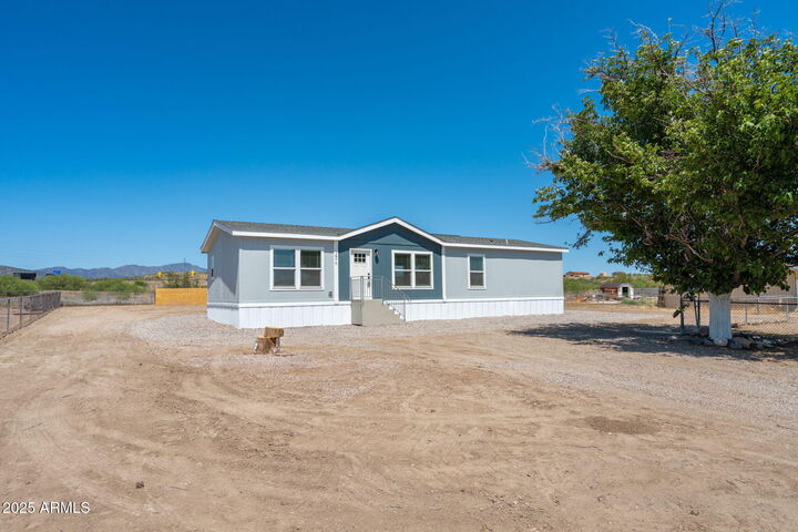 Property Photo: 1870 N Royal Way AZ 86322