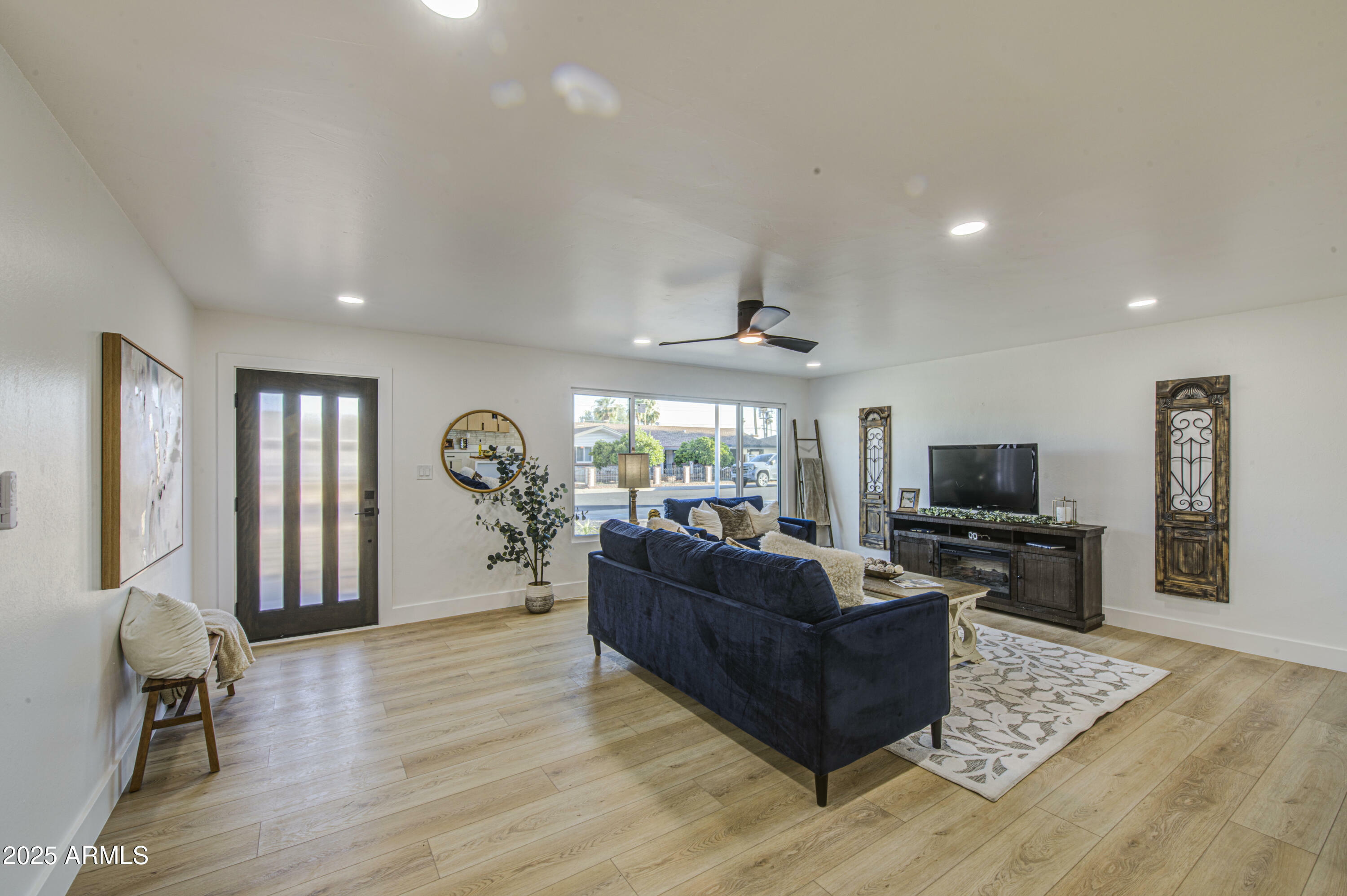Property Photo:  7428 E Cambridge Avenue  AZ 85257 