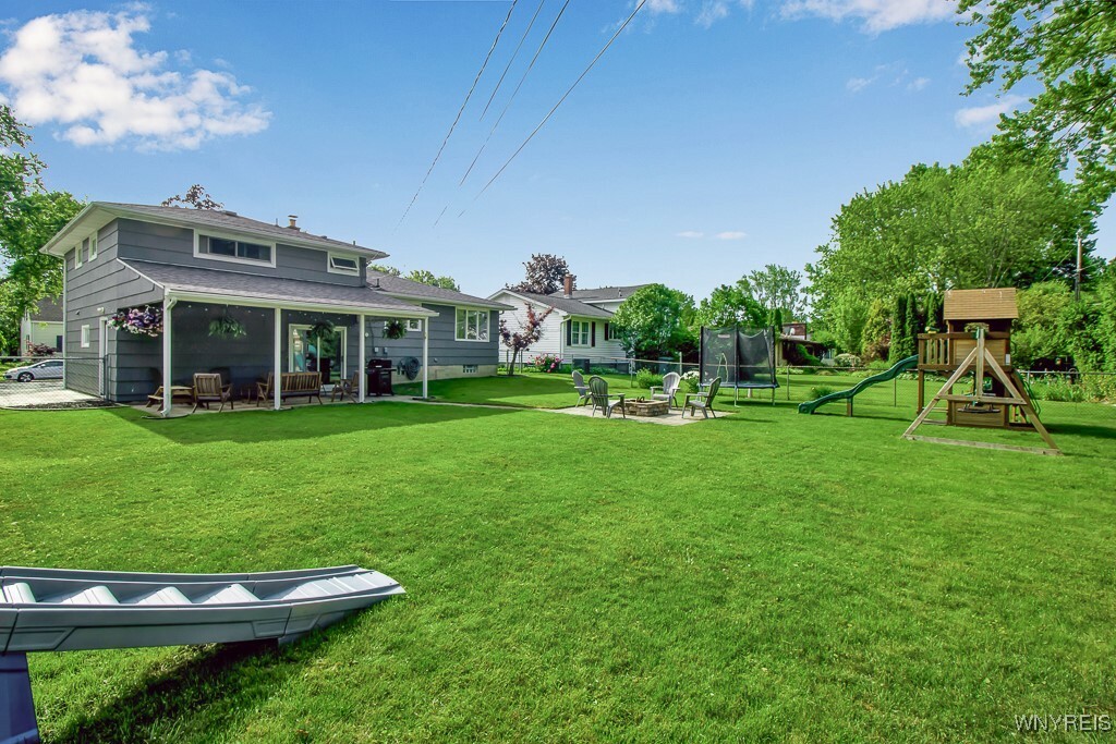 Property Photo: 1320 Brookfield Drive NY 14120