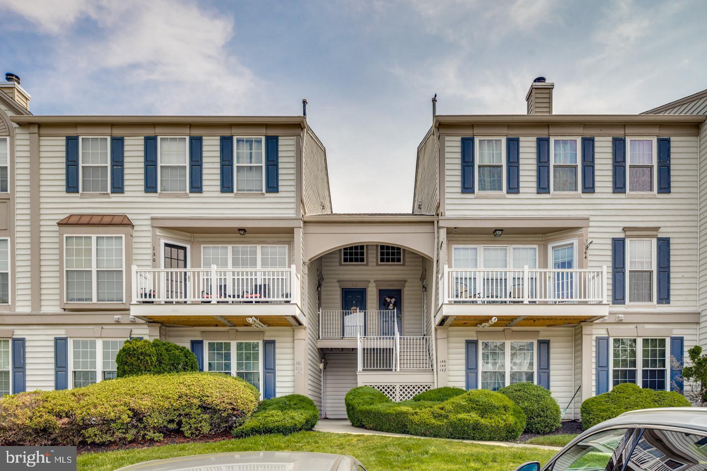 Property Photo: 146 Rosebay Court NJ 08075