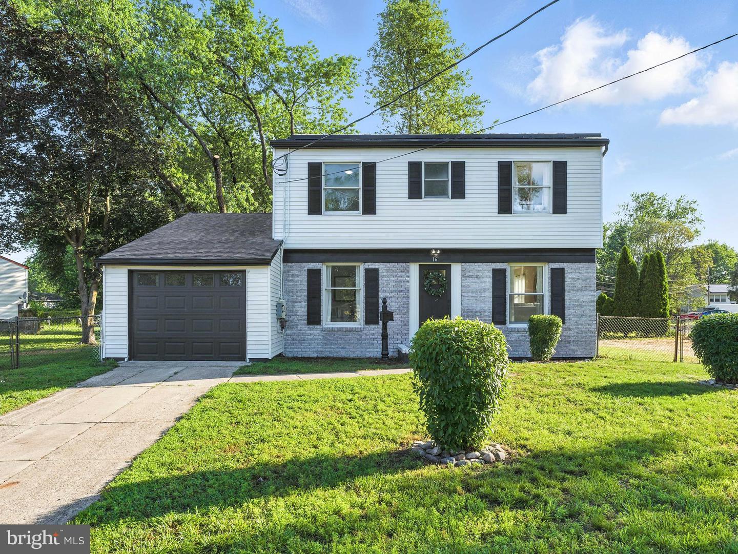 Property Photo: 16 Estate Road NJ 08068