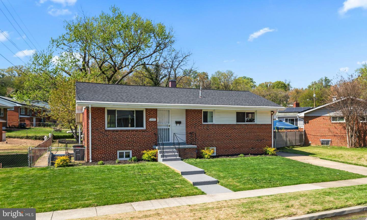Property Photo:  2521 Fairhill Drive  MD 20746 