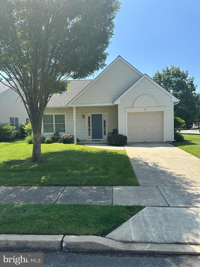Property Photo:  48 Wagon Wheel Lane  NJ 08022 