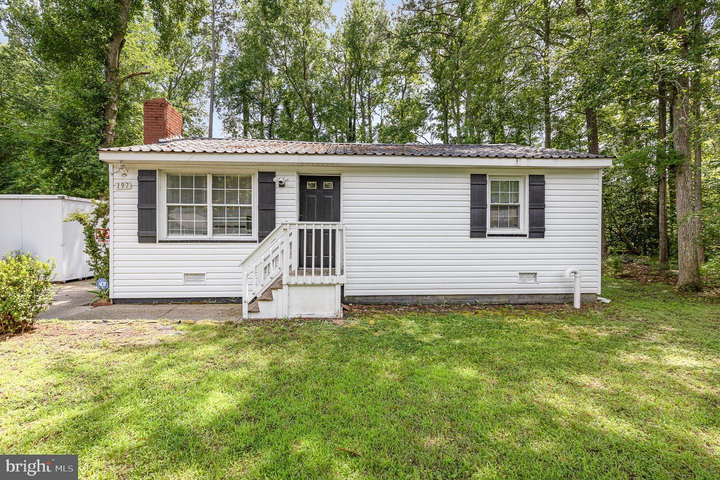 Property Photo: 197 Fort King Drive VA 22443