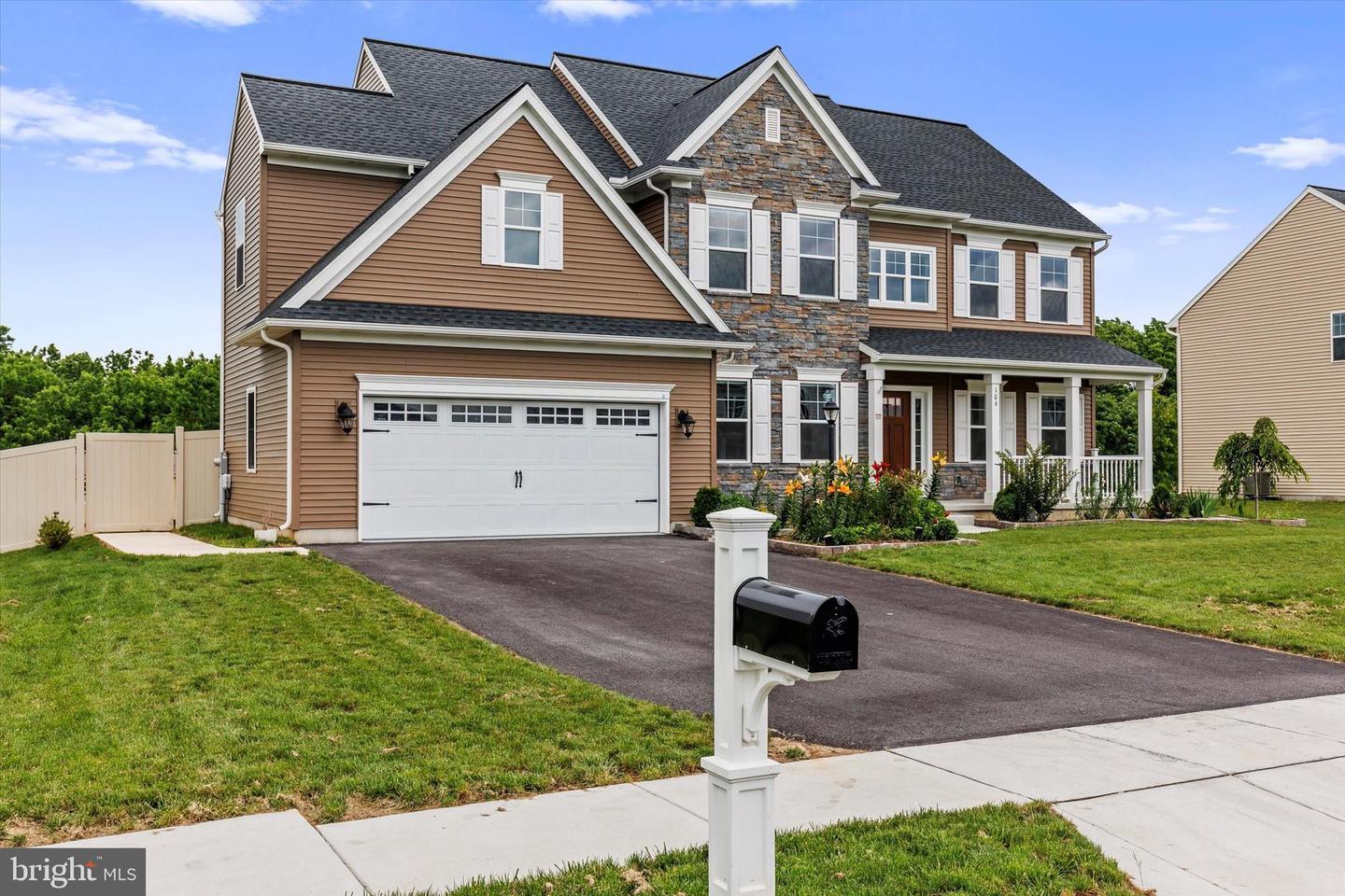Property Photo: 106 Berkshire Drive PA 17015