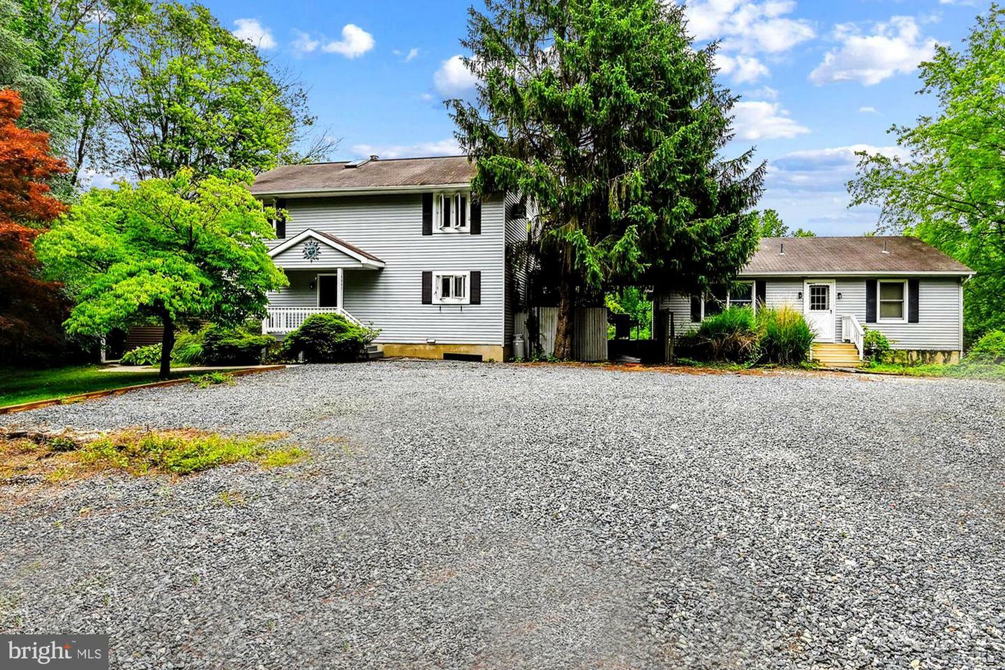 4441 Solomons Island Road  Harwood MD 20776 photo