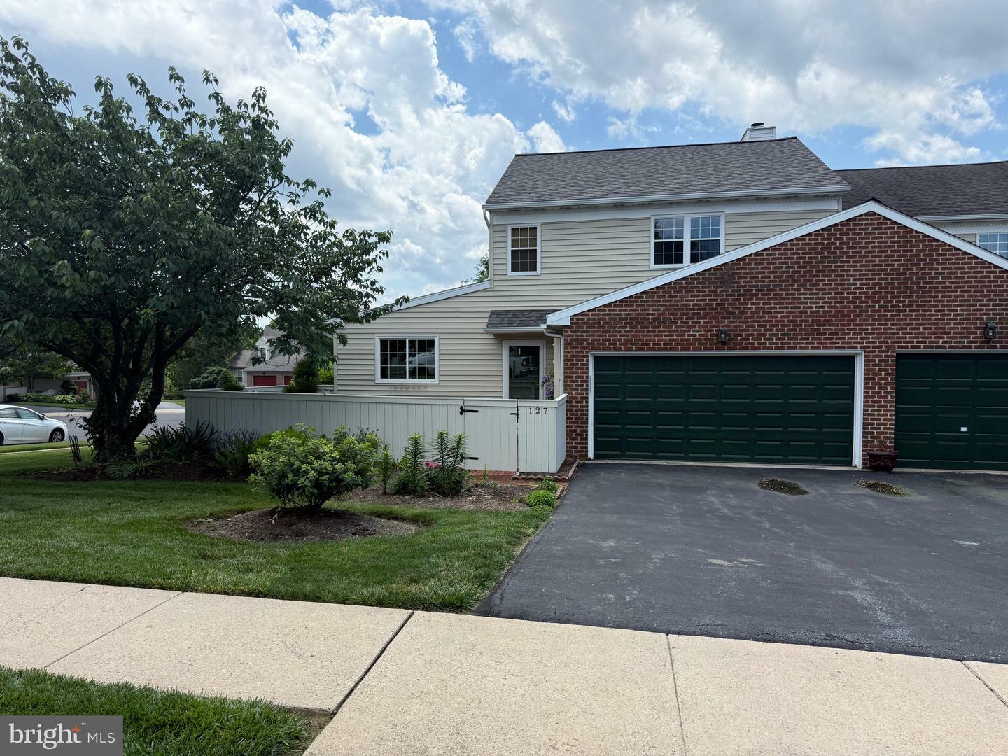 Property Photo:  127 Winding Hill Drive  PA 17601 