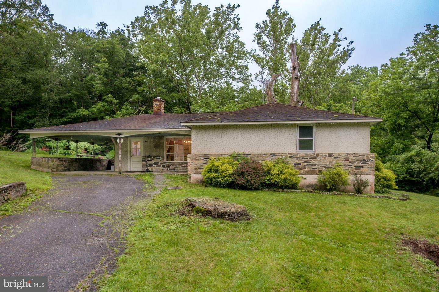 35 Strimples Mill Road  Stockton NJ 08559 photo