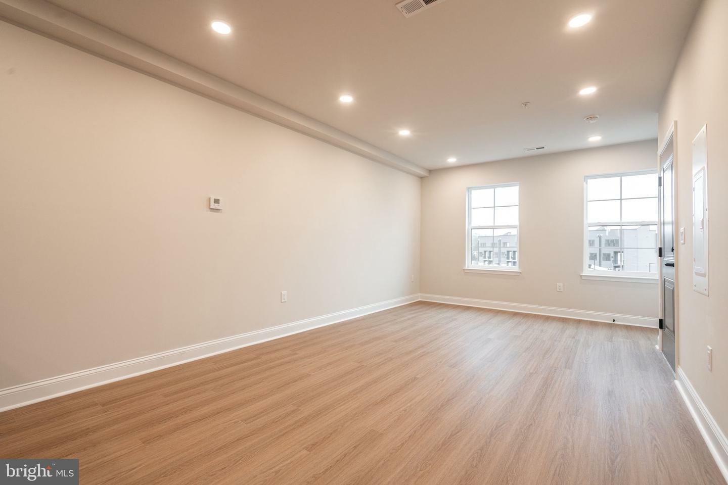 Property Photo: 4090 Leslie Lane A44 PA 19131