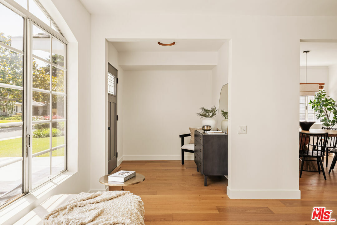 Property Photo: 7737 Denrock Ave CA 90045