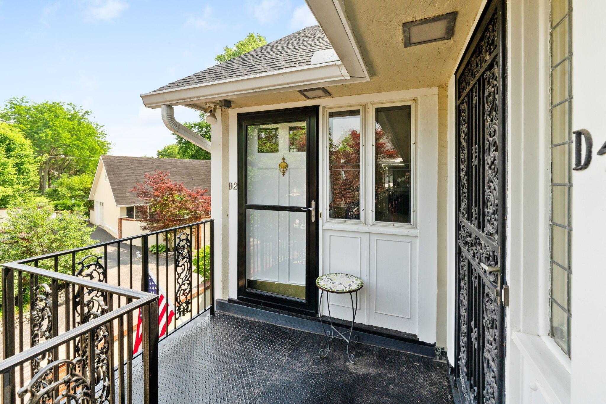 Property Photo: 1631 Roxbury Road OH 43212