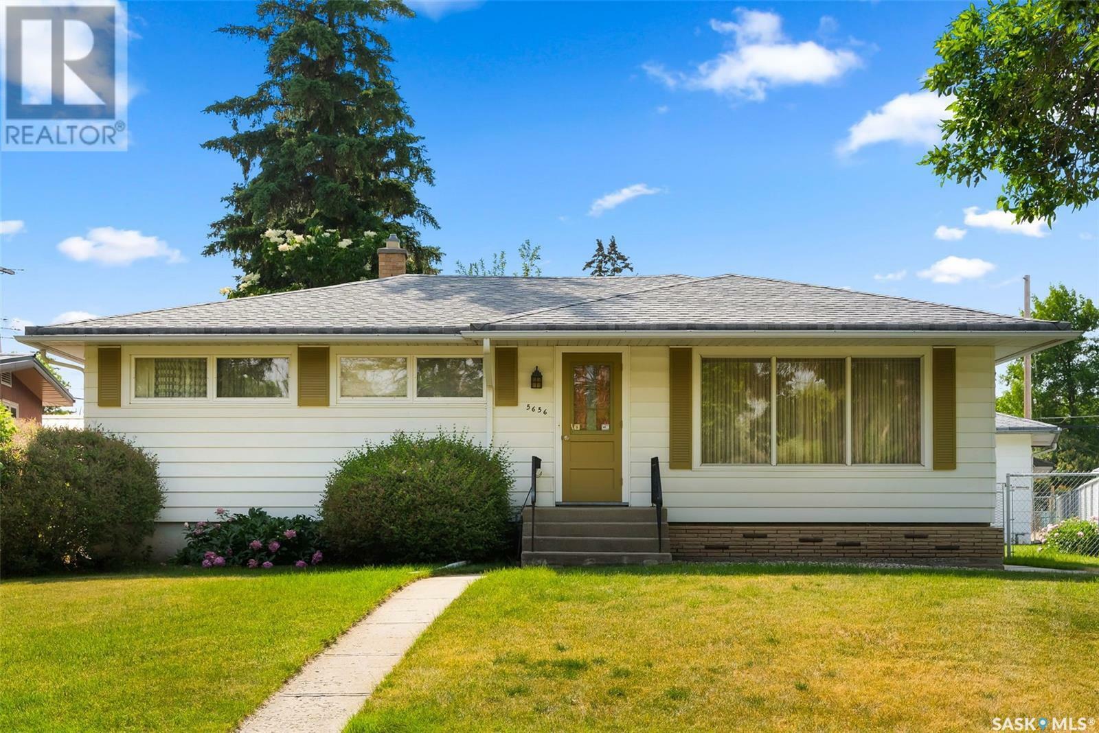 Property Photo: 5656 Walker Crescent SK S4T 6B1