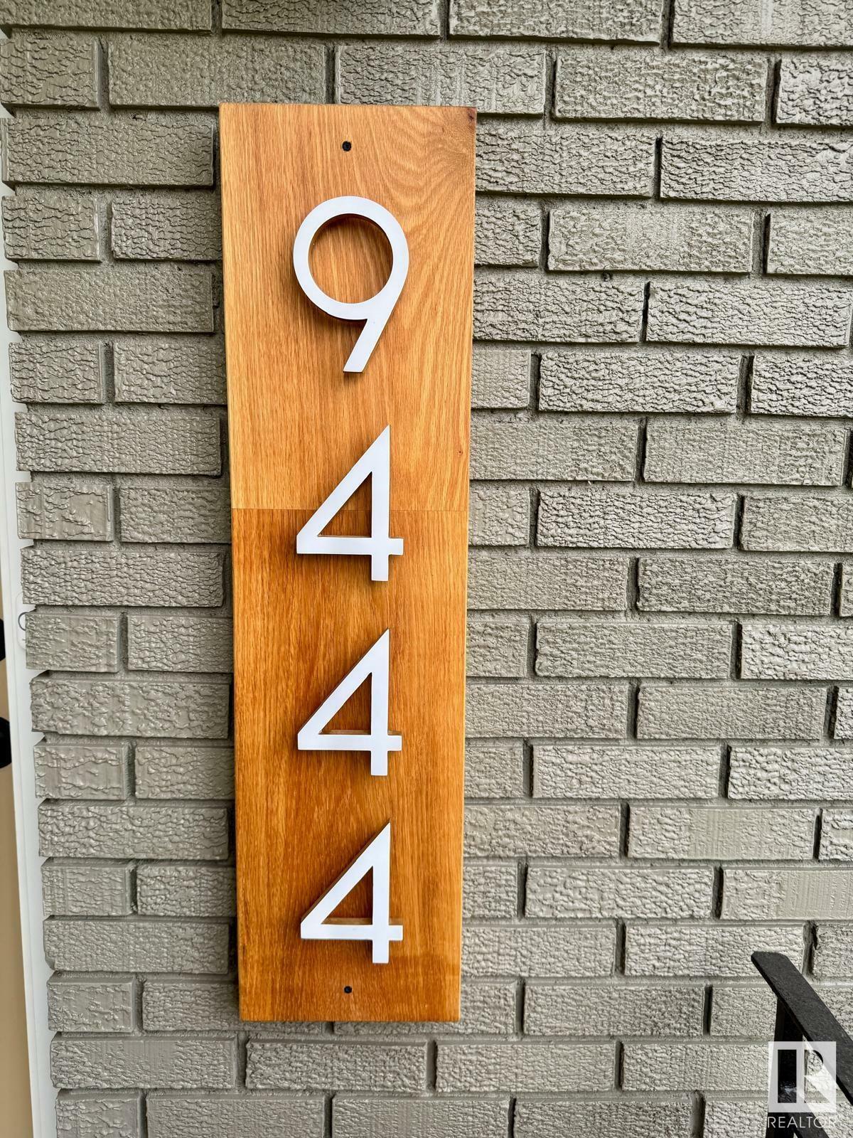 Photo de la propriété: 9444 74 Street NW AB T6B 2B4
