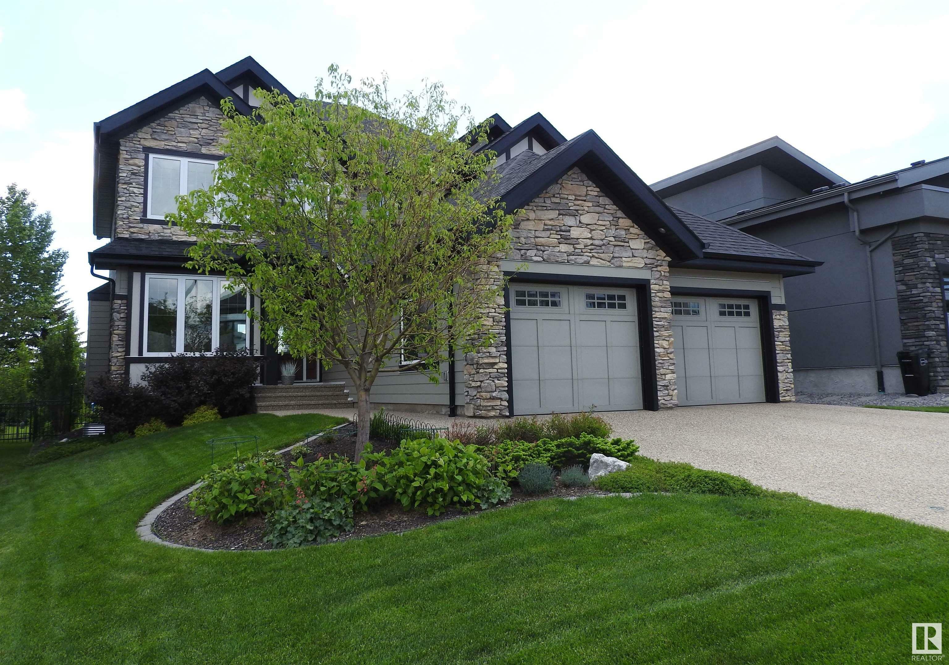 1111 Hainstock Green SW  Edmonton AB T6W 2T8 photo