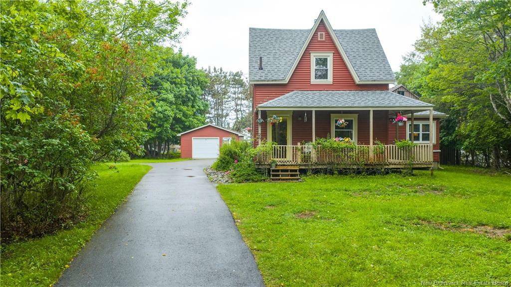 28 Quispamsis Road  Quispamsis NB E2E 1M4 photo