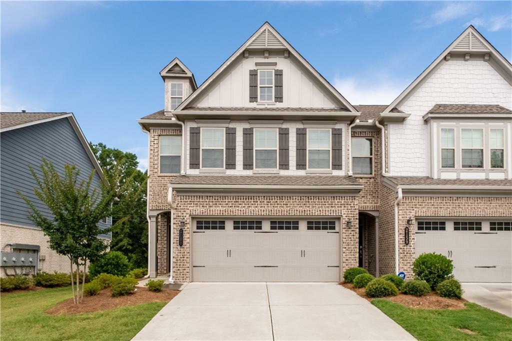 Property Photo: 2169 Lanier Harbor Point GA 30518