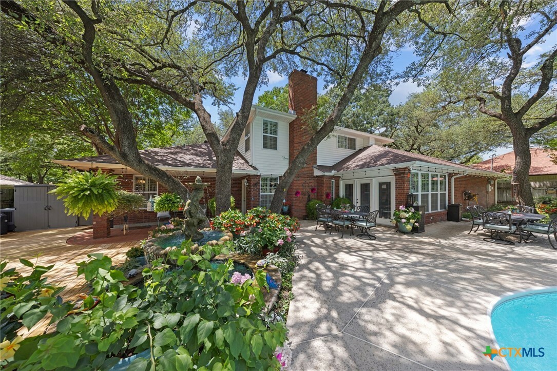 Property Photo: 2203 Antelope Trail TX 76548