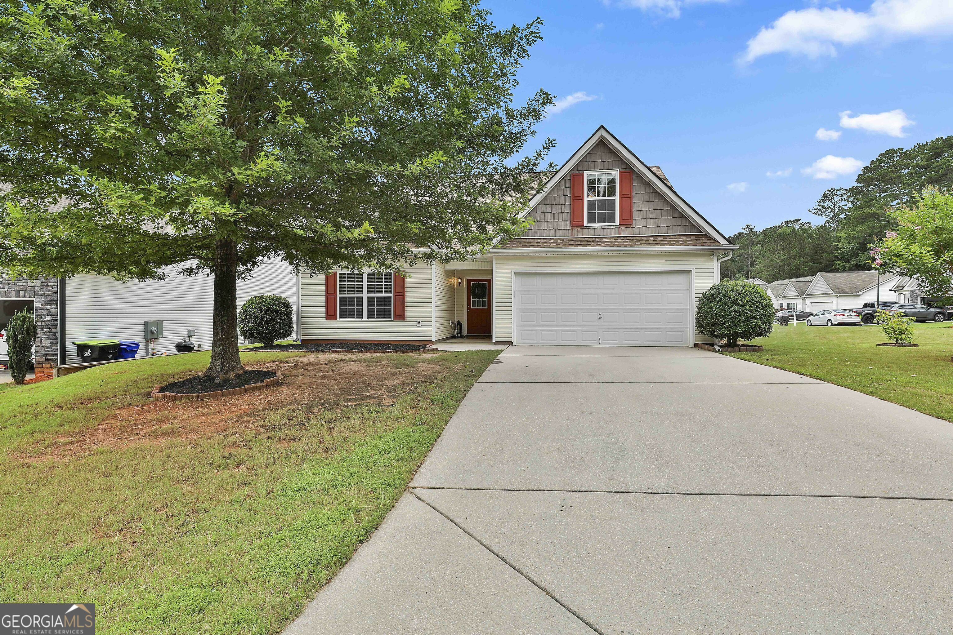 Property Photo: 18 Hill Top Circle GA 30220