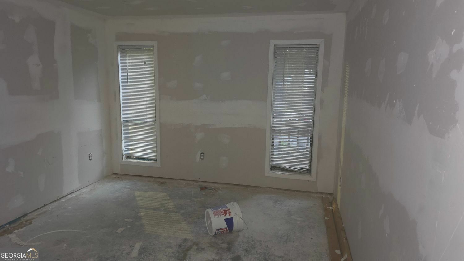 Property Photo: 3828 Woodridge Way GA 30084