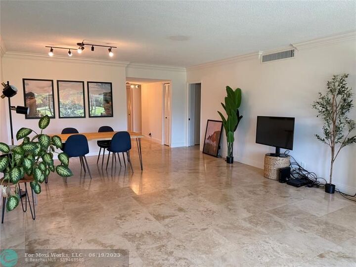 Property Photo:  3000 N Palm Aire Dr 107  FL 33069 