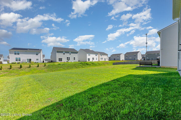 Property Photo: 4021 White Pine Ln KY 40031