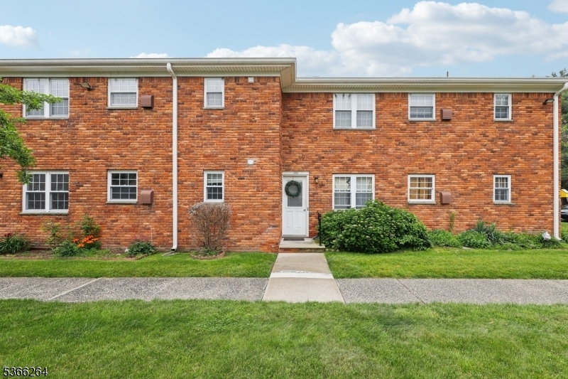 Property Photo: 1245 Valley Rd B NJ 07470