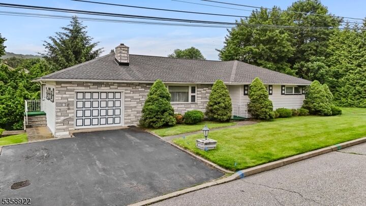 35 Hillside Ave  Netcong Boro NJ 07857 photo