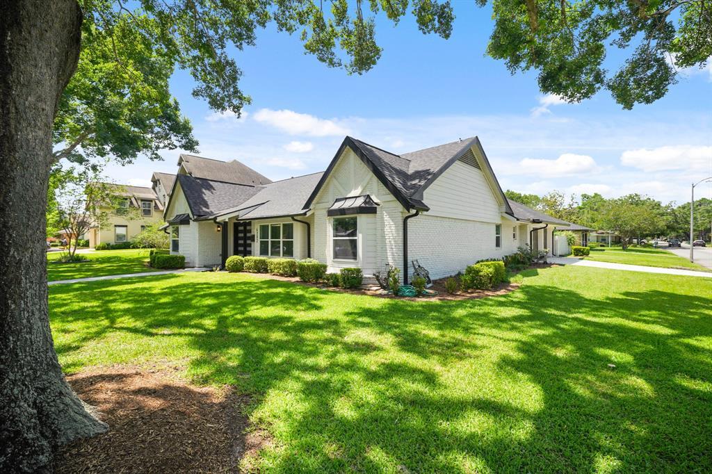Property Photo: 4302 Wigton Drive TX 77096