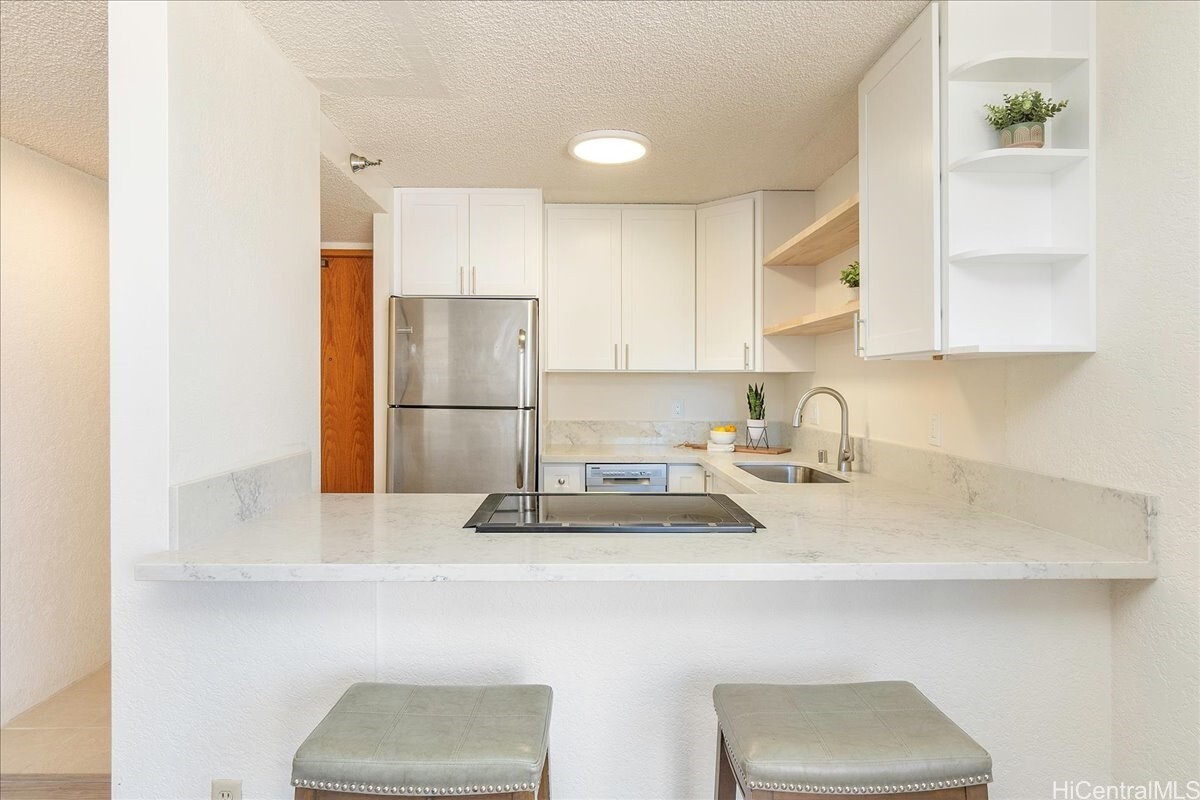 Property Photo: 300 Wai Nani Way 1715 HI 96815
