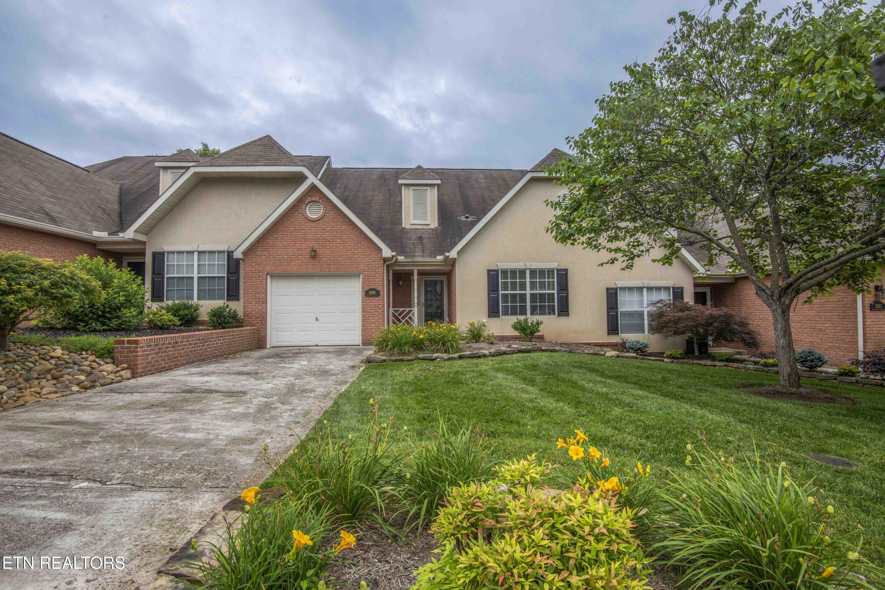 Property Photo: 2605 Knob Creek Lane TN 37912